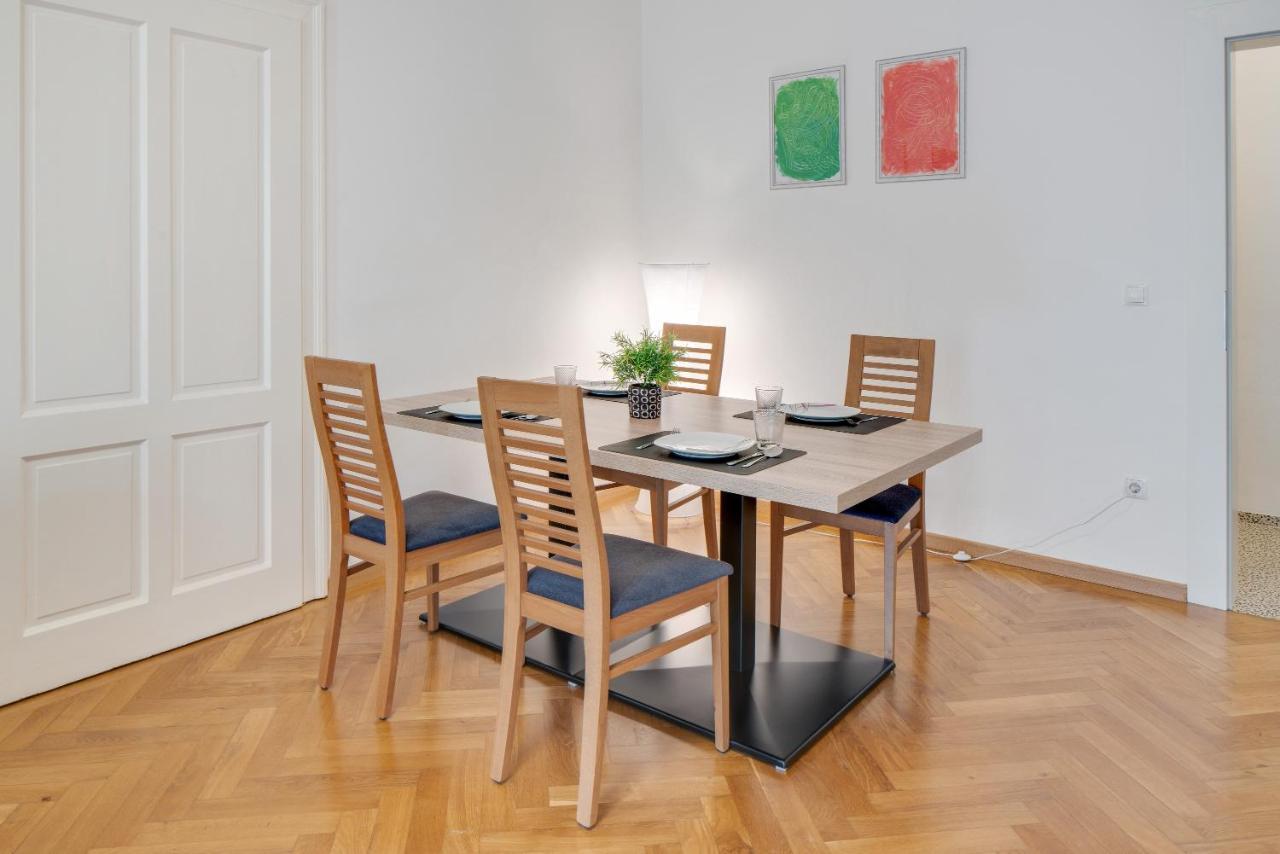 Ferienwohnung Daniela เมราโน ภายนอก รูปภาพ
